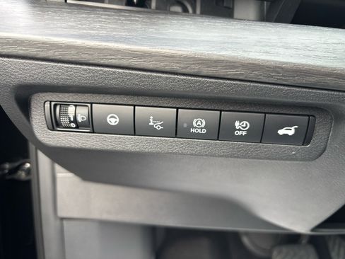 Used 2023 Nissan Ariya image 15