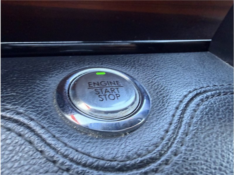 Used 2019 Lincoln Navigator Select RWD image 42