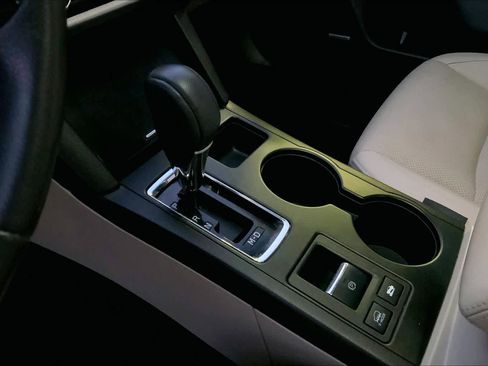 Used 2019 Subaru Outback 3.6R Limited image 17