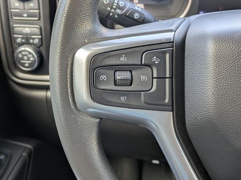 Used 2022 Chevrolet Silverado 2500 Custom w/ Custom Value Package image 25