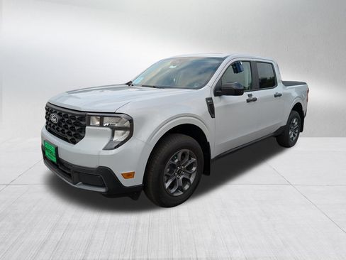 New 2025 Ford Maverick XLT w/ XLT Luxury Package FWD image 2