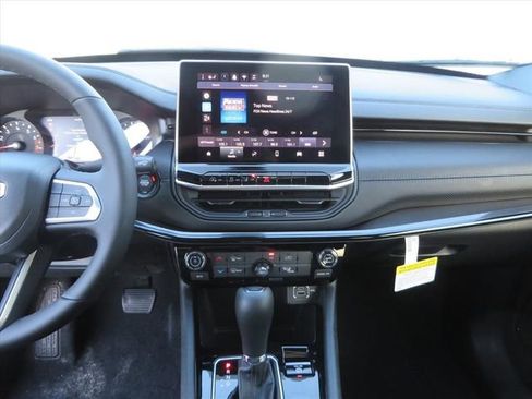 New 2026 Jeep Compass Latitude AWD/4WD image 20