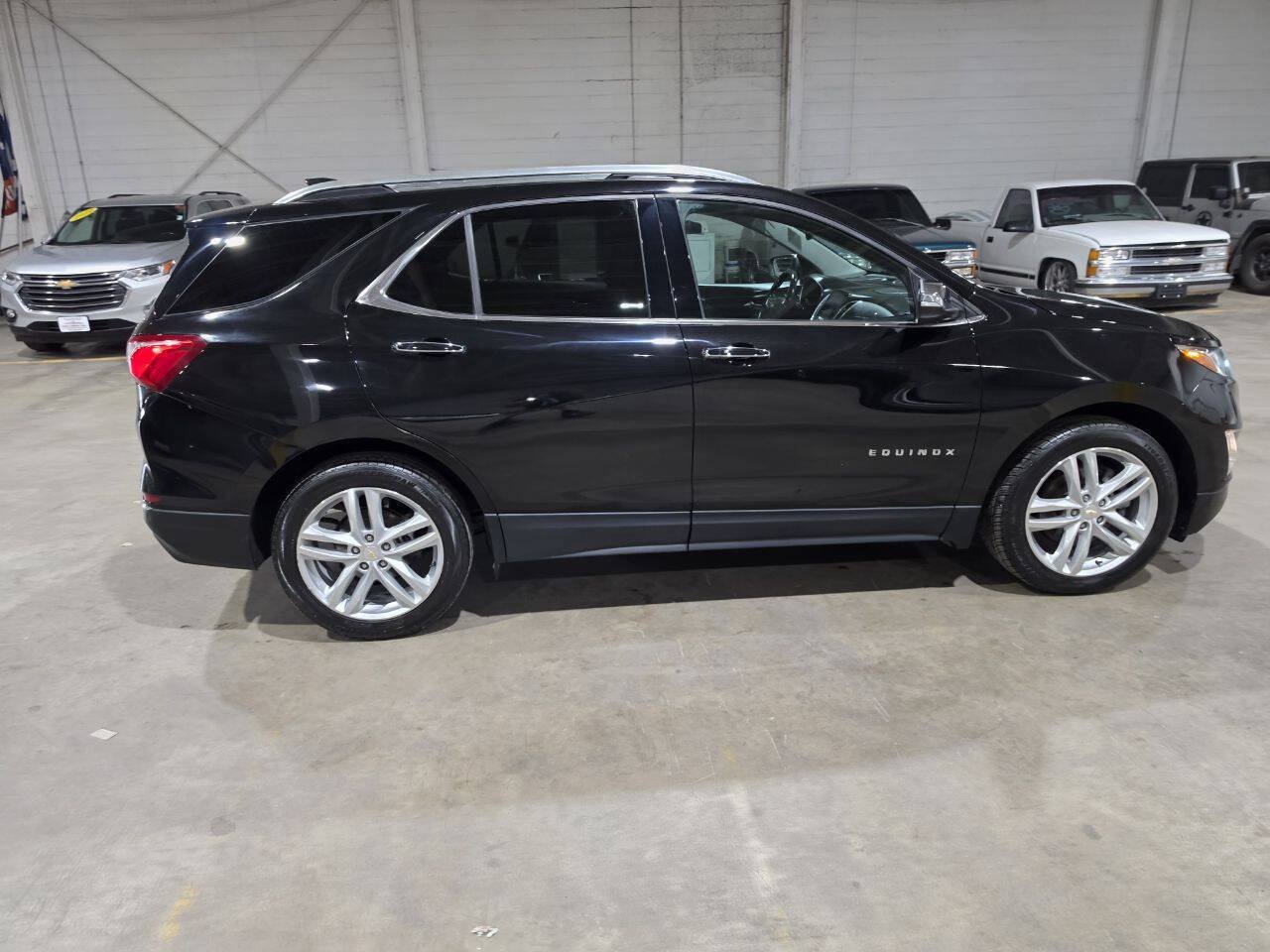 Used 2020 Chevrolet Equinox Premier AWD/4WD image 14