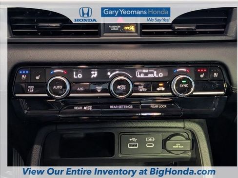 Used 2023 Honda Pilot Elite image 23