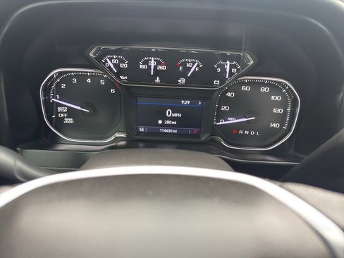 Used 2020 GMC Sierra 1500 SLE w/ SLE Value Package image 14