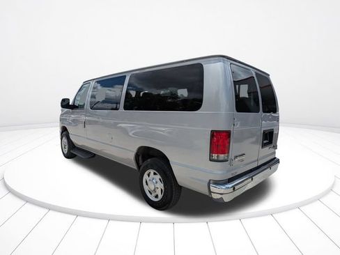 Used 2014 Ford E-350 and Econoline 350 XLT RWD image 6