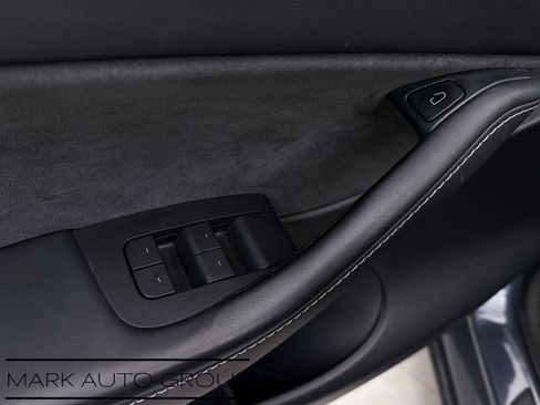 Used 2022 Tesla Model Y Performance AWD/4WD image 16
