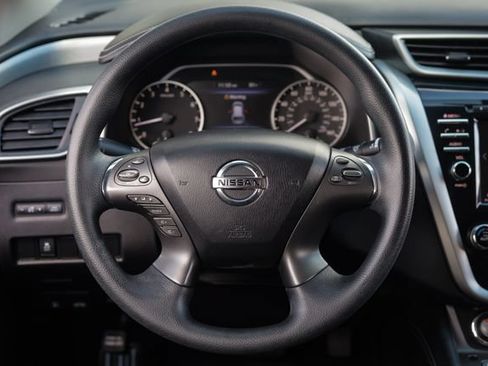 Used 2019 Nissan Murano S FWD image 26