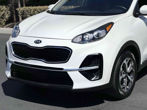 Used 2020 Kia Sportage LX FWD image 57