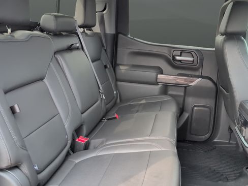 Used 2021 Chevrolet Silverado 1500 LTZ AWD/4WD image 26