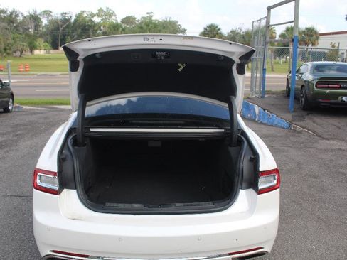 Used 2017 Lincoln Continental Reserve image 22