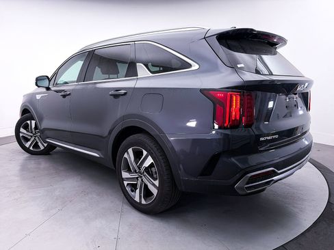 Used 2023 Kia Sorento SX Prestige w/ Panoramic Sunroof Package AWD/4WD image 2