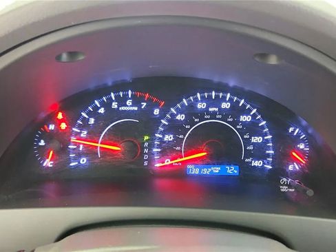 Used 2010 Toyota Camry SE FWD image 23