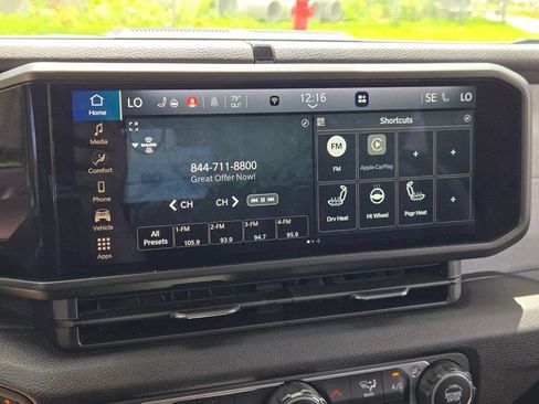 Used 2024 Jeep Wrangler Sport AWD/4WD image 18