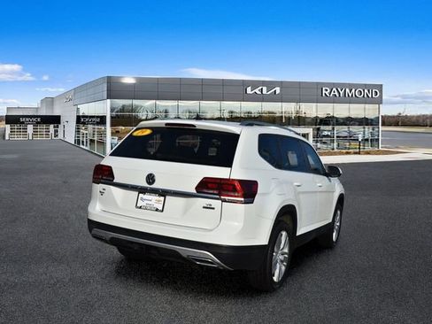 Used 2019 Volkswagen Atlas SE w/ Towing Package AWD/4WD image 3