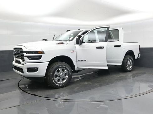 New 2026 RAM 2500 Big Horn AWD/4WD image 45