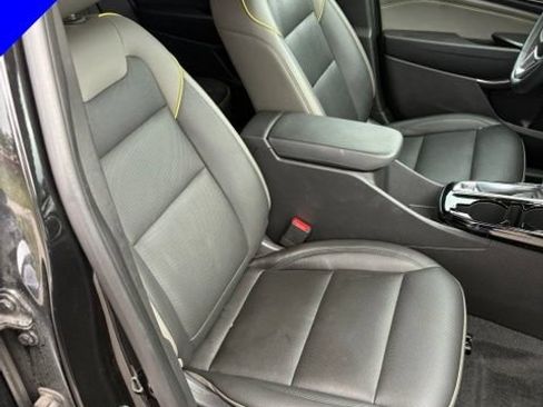 Used 2025 Chevrolet Trax ACTIV w/ Driver Confidence Package FWD image 32