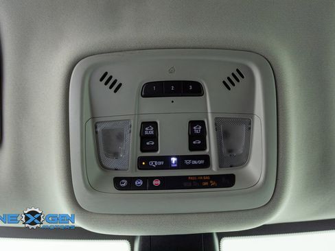 Used 2020 Chevrolet Traverse Premier w/ Redline Edition image 20