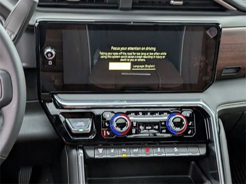 New 2026 GMC Sierra 2500 Denali Ultimate image 11