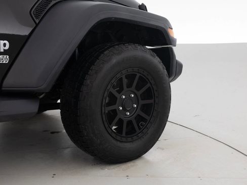 Used 2018 Jeep Wrangler Unlimited Sport S image 18