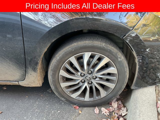 Used 2017 Toyota Corolla XLE w/ Carpet Mat Package (TMS) FWD image 11