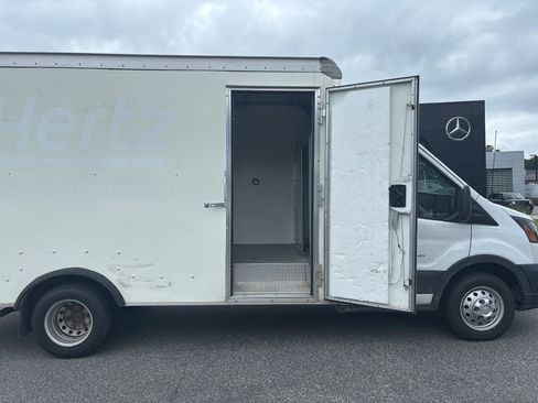 Used 2022 Ford Transit 350 DRW image 21