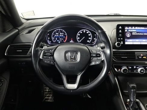 Used 2018 Honda Accord Sport image 7