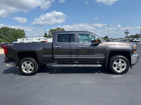 Used 2016 Chevrolet Silverado 2500 LTZ w/ Duramax Plus Package AWD/4WD image 6