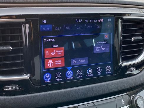 Used 2017 Chrysler Pacifica Touring-L Plus w/ Tire & Wheel Group FWD image 16
