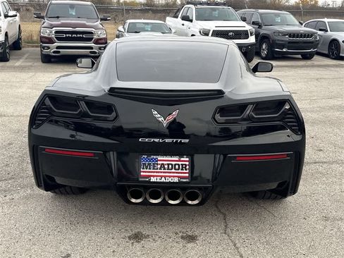 Used 2019 Chevrolet Corvette Stingray Coupe w/ 1LT image 5