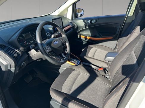 Used 2022 Ford EcoSport SE w/ SE Convenience Package image 10