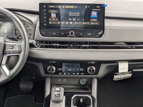 New 2026 Mitsubishi Outlander ES FWD image 17