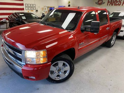 Used 2011 Chevrolet Silverado 1500 LT w/ Texas Edition image 9
