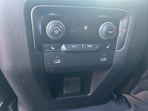 Used 2023 Chevrolet Tahoe Z71 w/ Off-Road Capability Package image 15