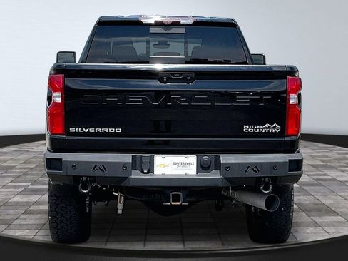 Used 2021 Chevrolet Silverado 2500 High Country w/ Z71 Off-Road Package AWD/4WD image 4