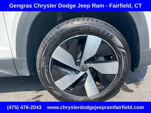 Used 2024 Volkswagen Taos S AWD/4WD image 9