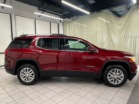 Used 2017 GMC Acadia SLT FWD image 3