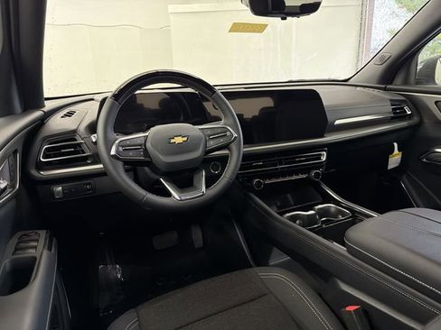 Certified 2026 Chevrolet Traverse LT w/ Enhanced Driving Package FWD image 20