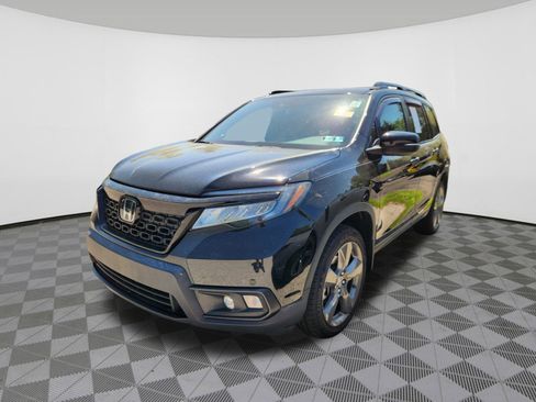 Used 2019 Honda Passport Touring image 2