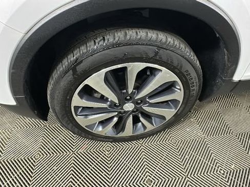 Used 2022 Buick Encore Preferred w/ Safety Package II AWD/4WD image 10