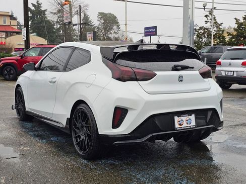 Used 2020 Hyundai Veloster Turbo image 5