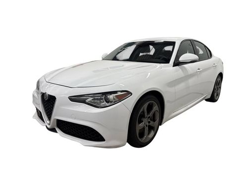 Used 2018 Alfa Romeo Giulia AWD image 7