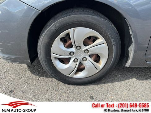 Used 2013 Honda Civic LX image 5