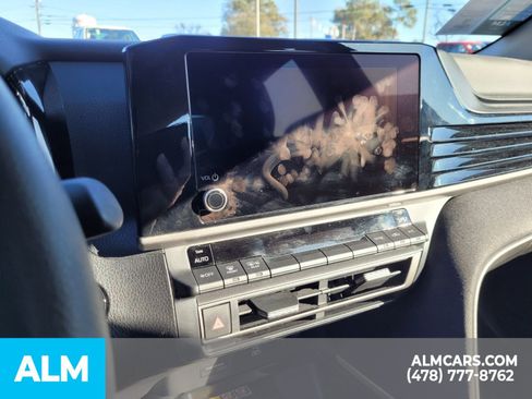 Used 2025 Toyota Camry LE image 19