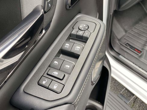 Certified 2025 RAM 1500 Limited w/ Trailer Tow Group image 26