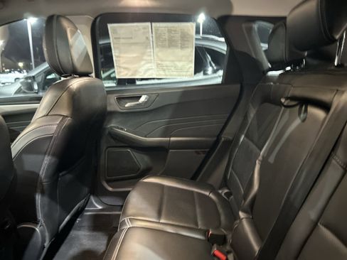 Used 2022 Ford Escape SEL image 15