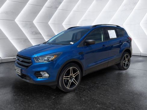 Used 2019 Ford Escape SEL AWD/4WD image 3