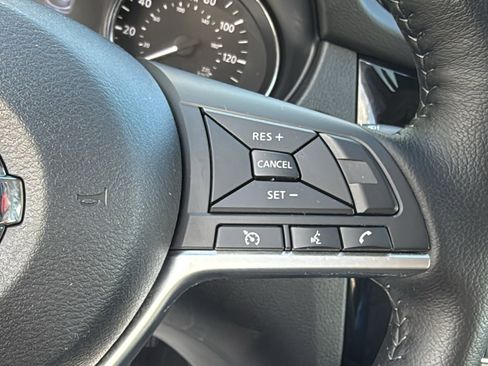 Certified 2021 Nissan Rogue Sport SV image 11