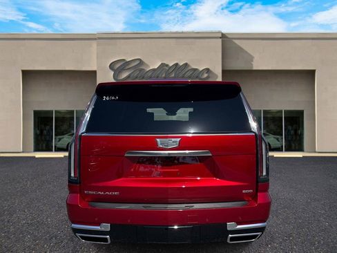 New 2026 Cadillac Escalade ESV Luxury AWD/4WD image 4