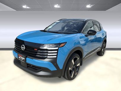 New 2025 Nissan Kicks SR